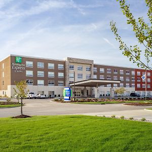 Holiday Inn Express & Suites Hammond, An Ihg Hotel